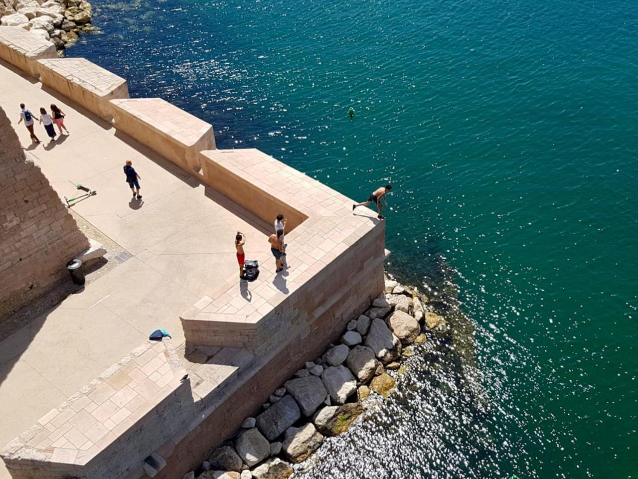Vue Mer Le Panoramique Vieux-Port De Марсель Экстерьер фото